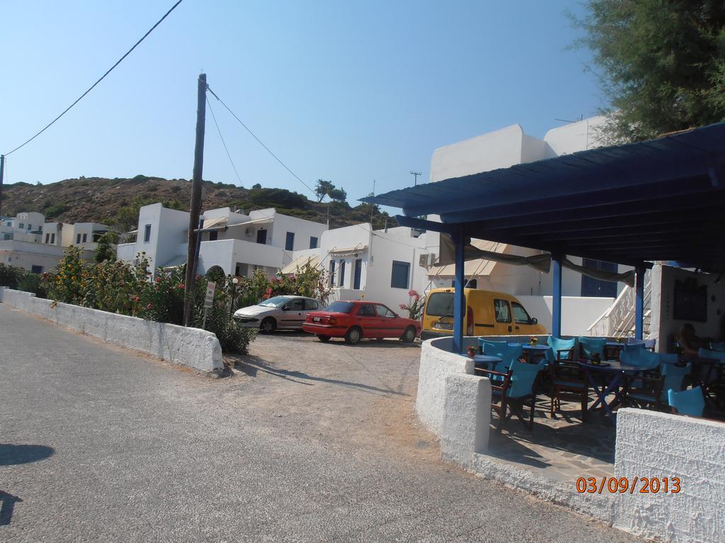 Iro Apartments Paralia Agias Foteinis Екстер'єр фото