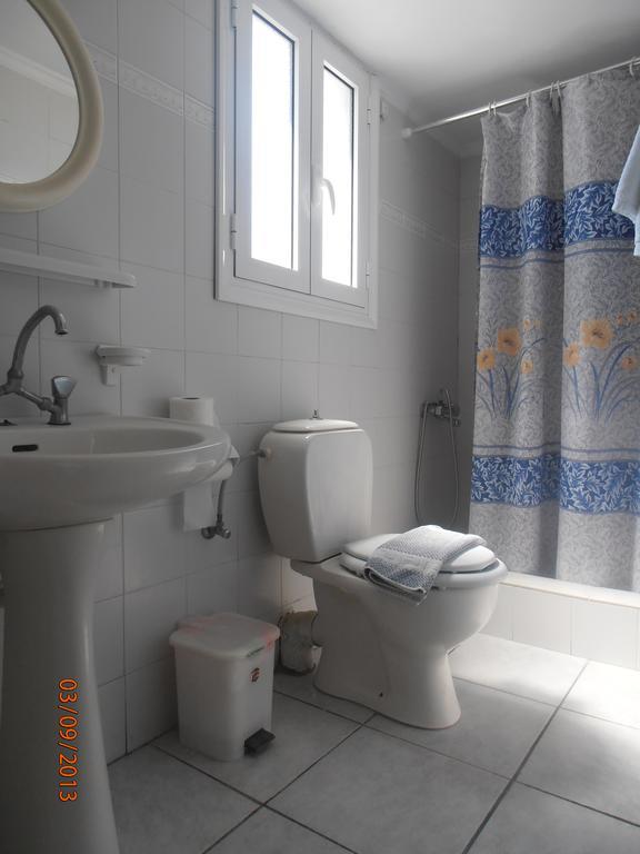 Iro Apartments Paralia Agias Foteinis Екстер'єр фото