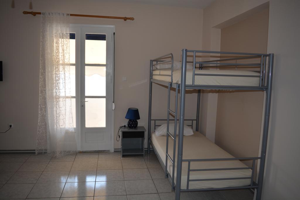 Iro Apartments Paralia Agias Foteinis Екстер'єр фото