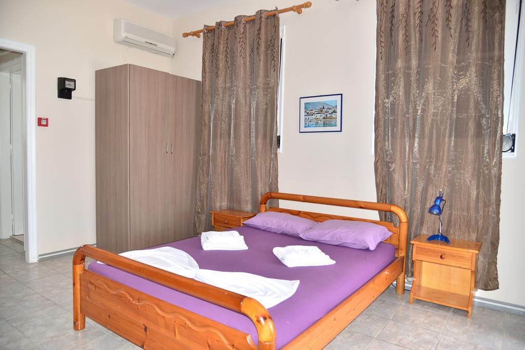 Iro Apartments Paralia Agias Foteinis Екстер'єр фото