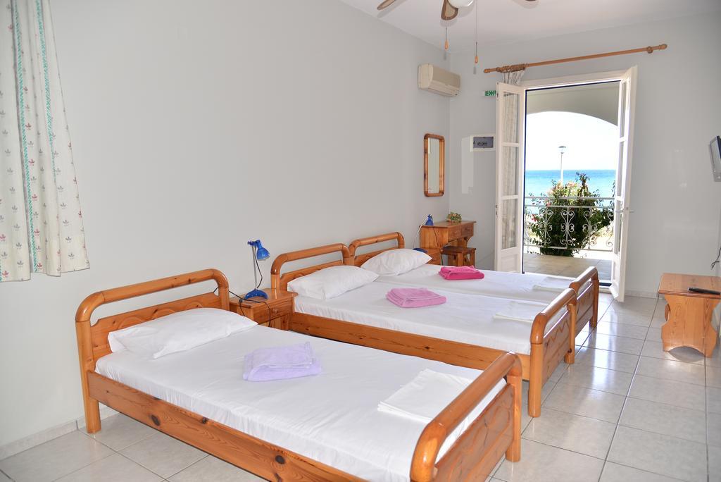 Iro Apartments Paralia Agias Foteinis Екстер'єр фото